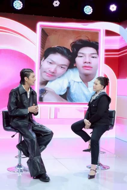 โต๊ะหนูแหม่ม ม่อน วรวิทย์