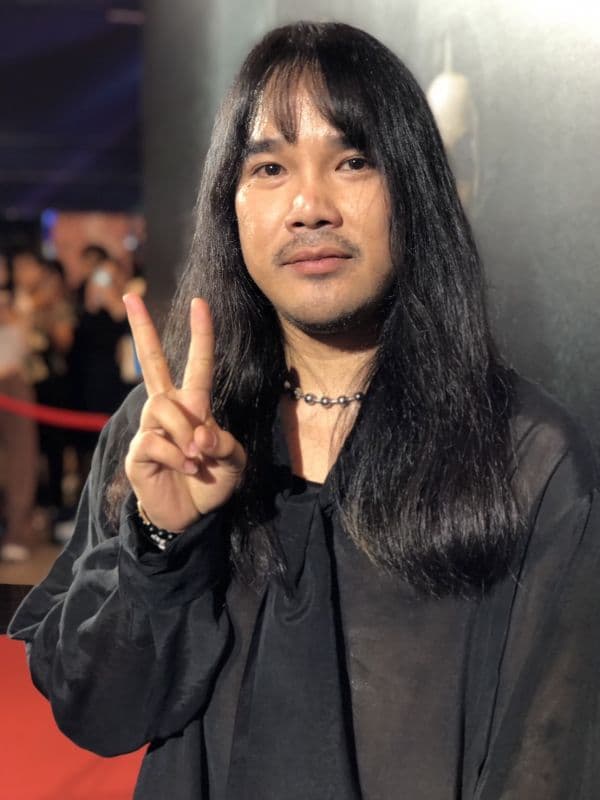 东涛·提迪·斯里努瓦接受采访谈《突袭2》与未来项目