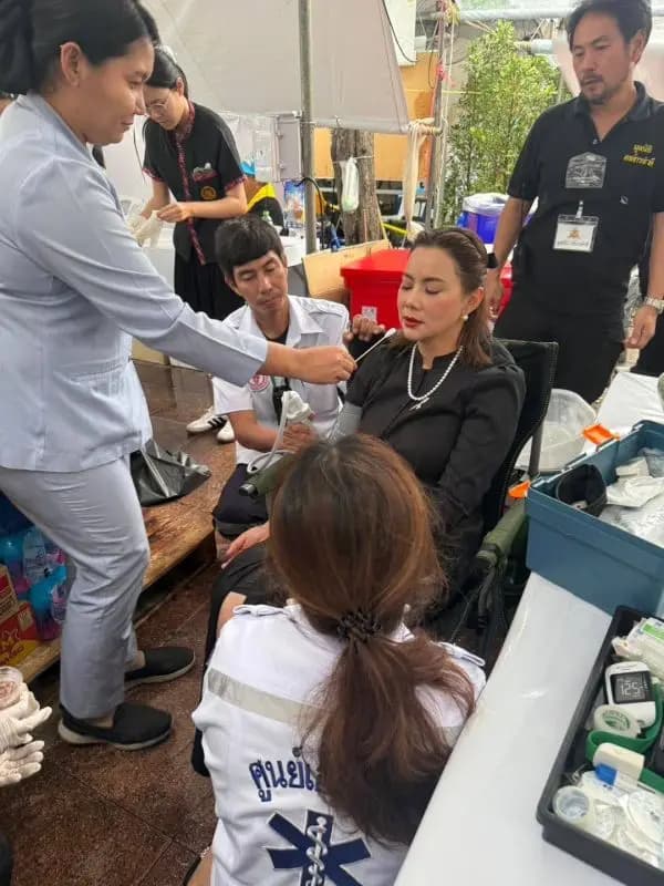 Yaya Urassaya Sperbund社交媒体截图