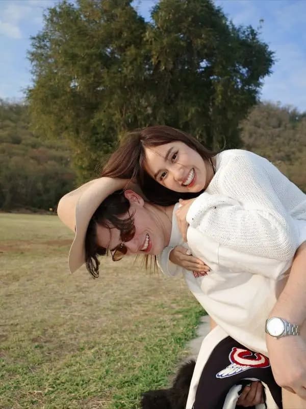 Kik与RB家人相处的温馨瞬间