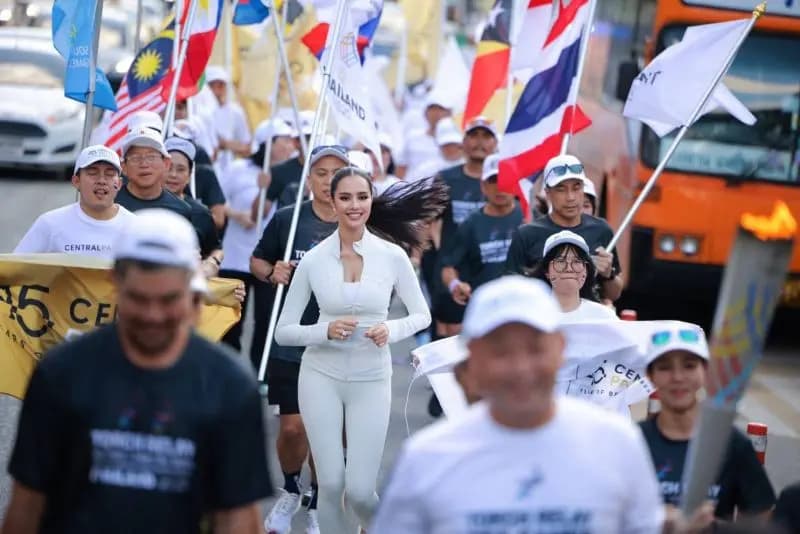 Dom Prakorn圣火接力路段现场图