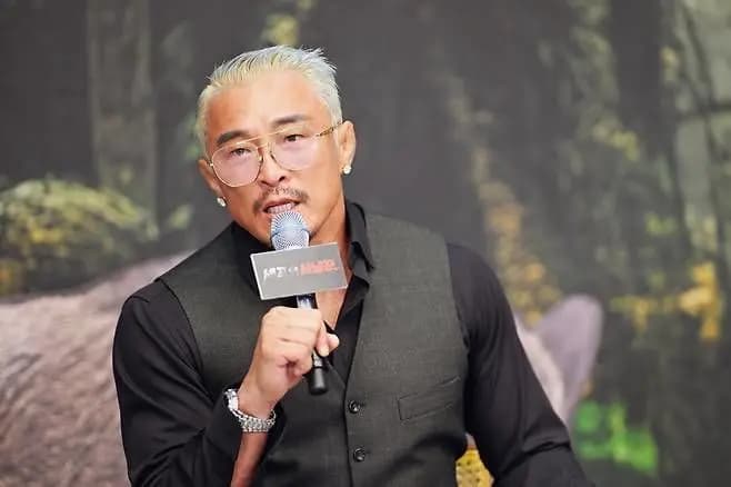 Choo Sung-hoon speaking at Channel A's 'Chef and Hunter' press conference in Seoul