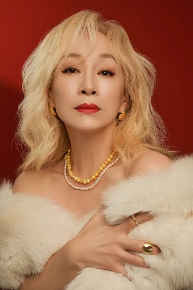 PA娱乐官宣朴海美签约的官方宣传图片