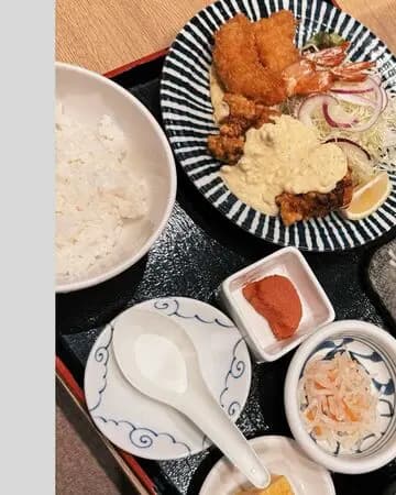 焦凡凡分享的日本烧肉美食,厚切牛舌滋滋冒油,色泽诱人,让人垂涎欲滴